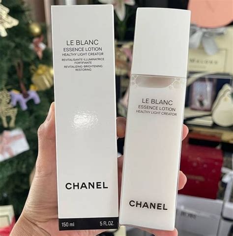 chanel le blanc sample set|Chanel le blanc essence.